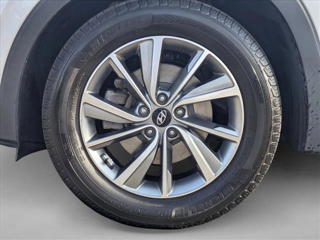 Used 2019 Hyundai Santa Fe FWD image 25