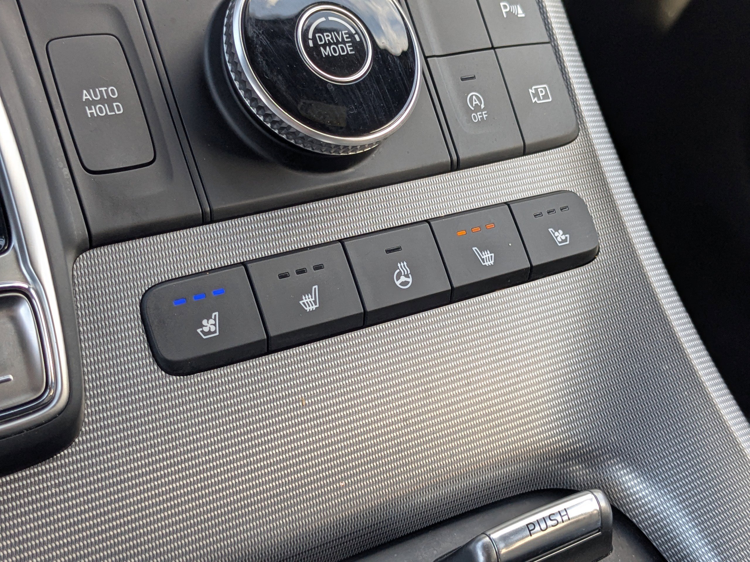 Used 2023 Hyundai Palisade Calligraphy image 29