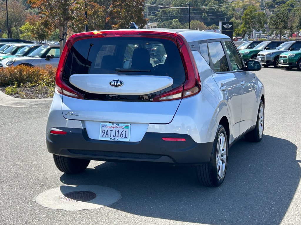 Used 2021 Kia Soul LX FWD image 5