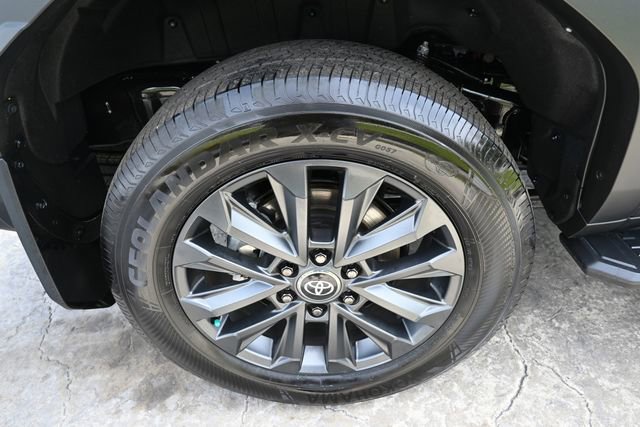 Used 2026 Toyota Land Cruiser w/ Premium Package AWD/4WD image 12