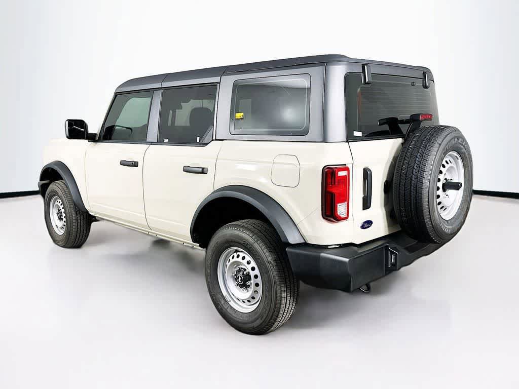 New 2025 Ford Bronco 4-Door image 4