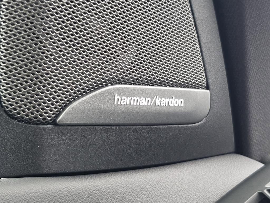 New 2026 BMW X5 xDrive40i w/ M Sport Package image 10