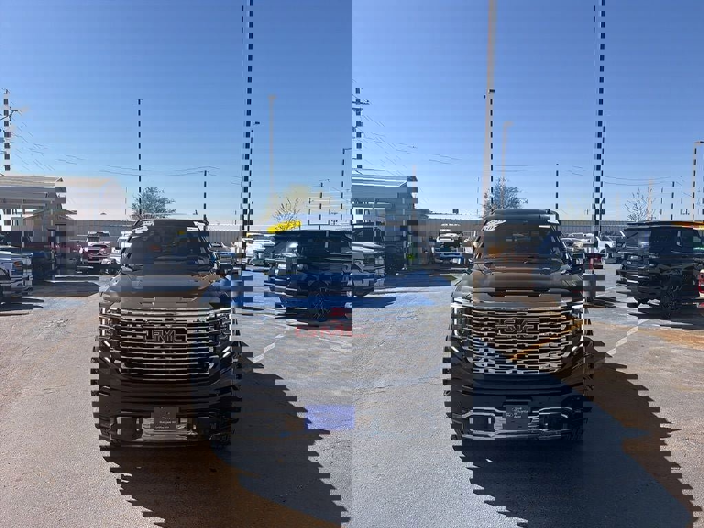 Used 2024 GMC Sierra 1500 Denali image 2