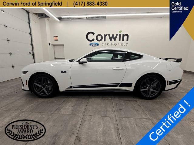 Certified 2025 Ford Mustang GT Premium RWD image 2