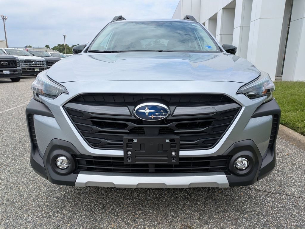 Used 2025 Subaru Outback Limited AWD/4WD image 9