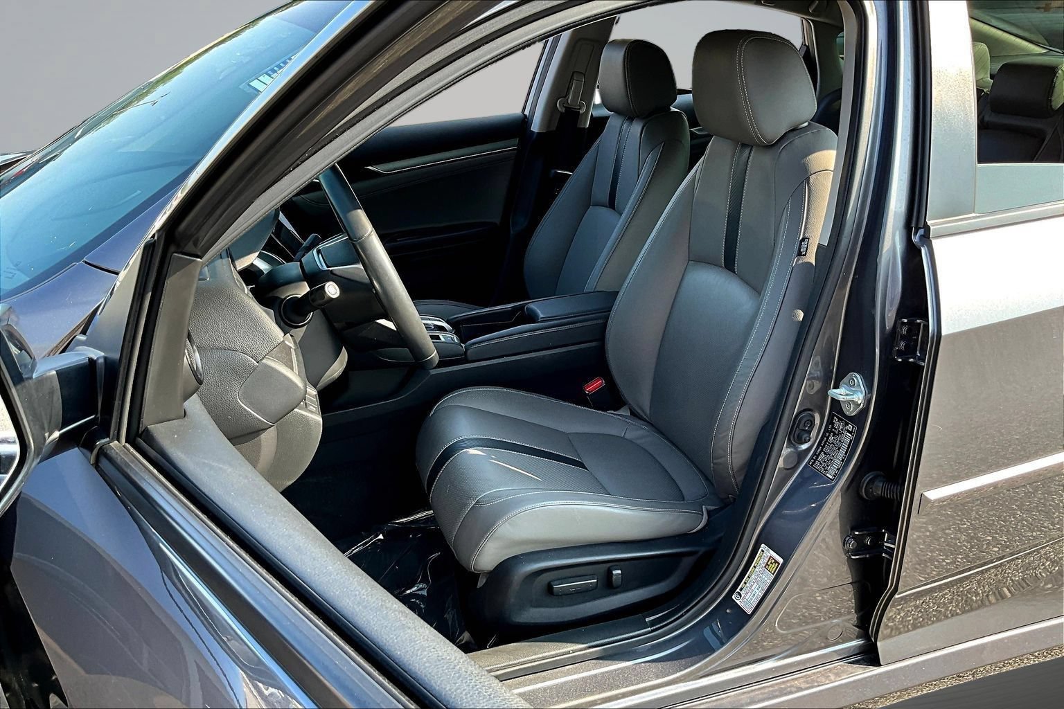 Used 2018 Honda Civic Touring image 21