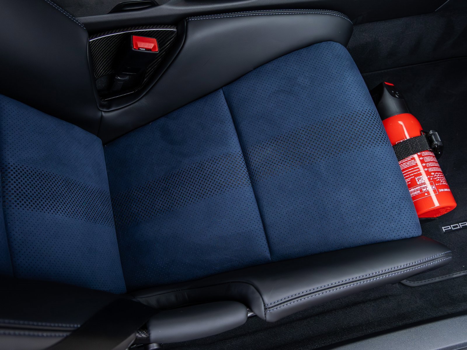 Used 2025 Porsche 718 Cayman GT4 RS image 48