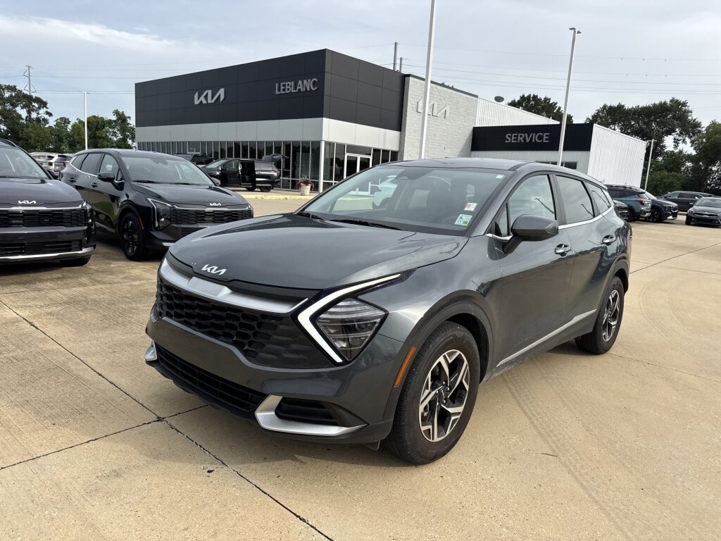 Certified 2024 Kia Sportage LX FWD image 4
