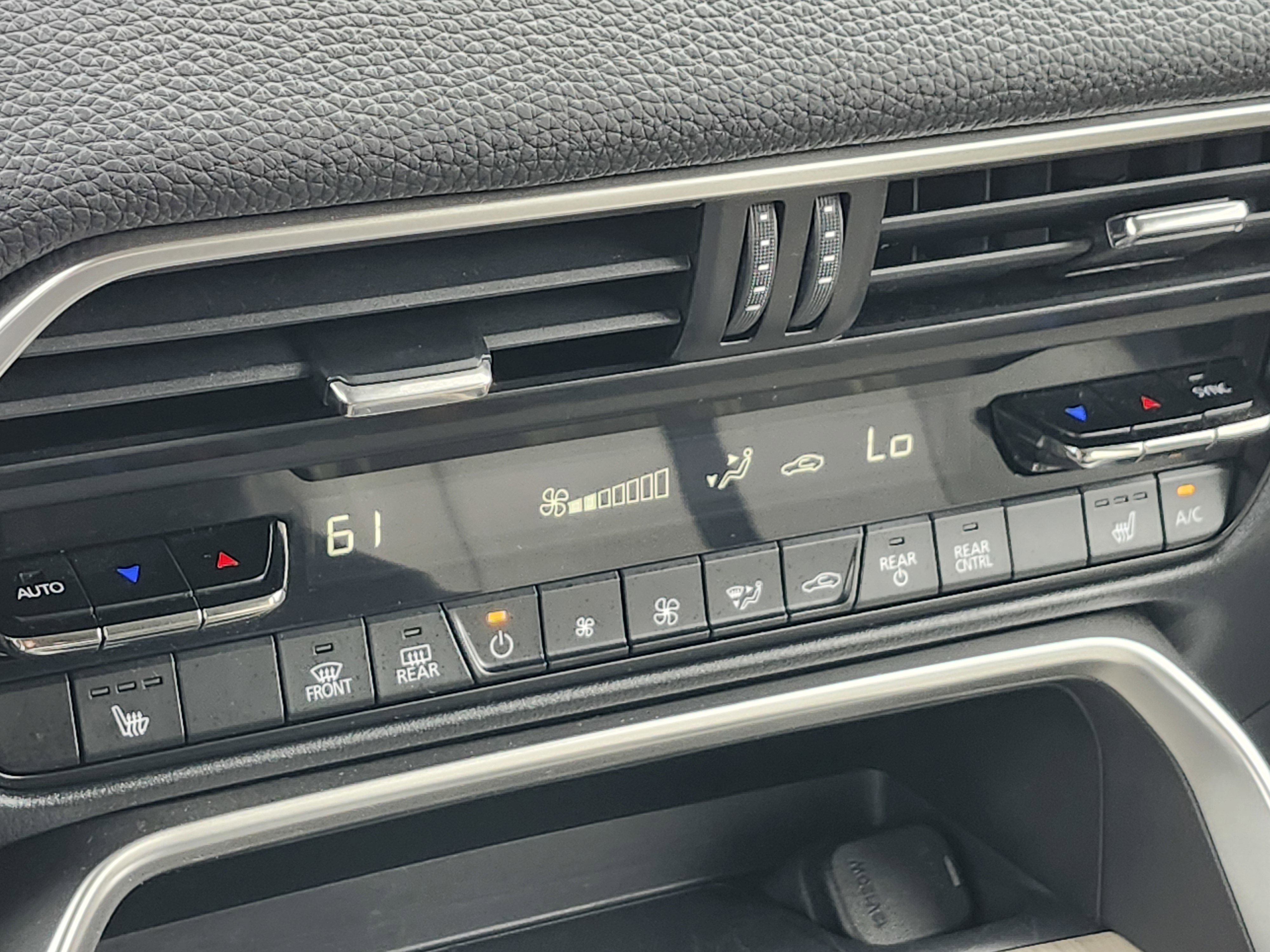 Used 2024 MAZDA CX-90 Plug-In Hybrid w/ Preferred image 31