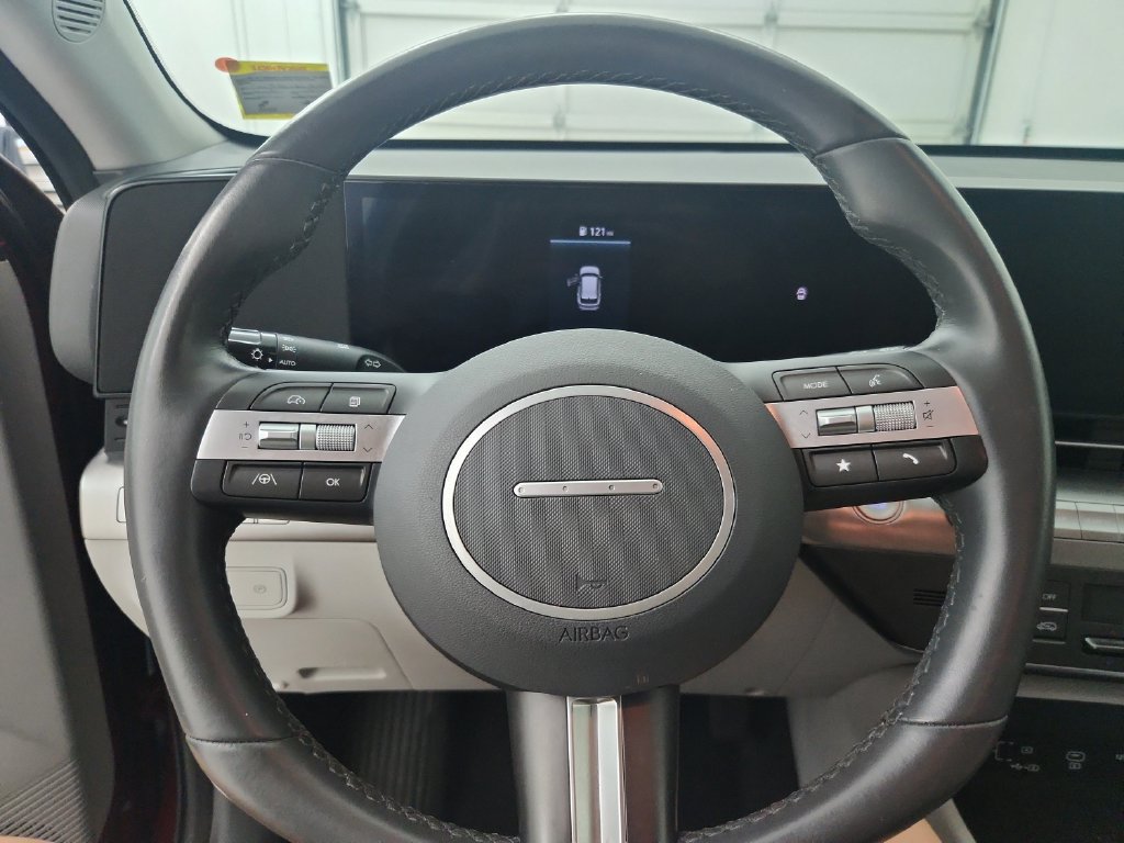Used 2025 Hyundai Kona SEL AWD/4WD image 24