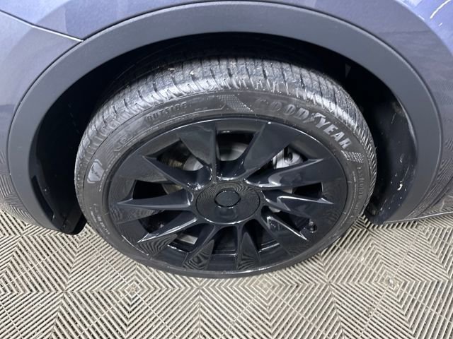 Used 2023 Tesla Model Y Long Range image 10