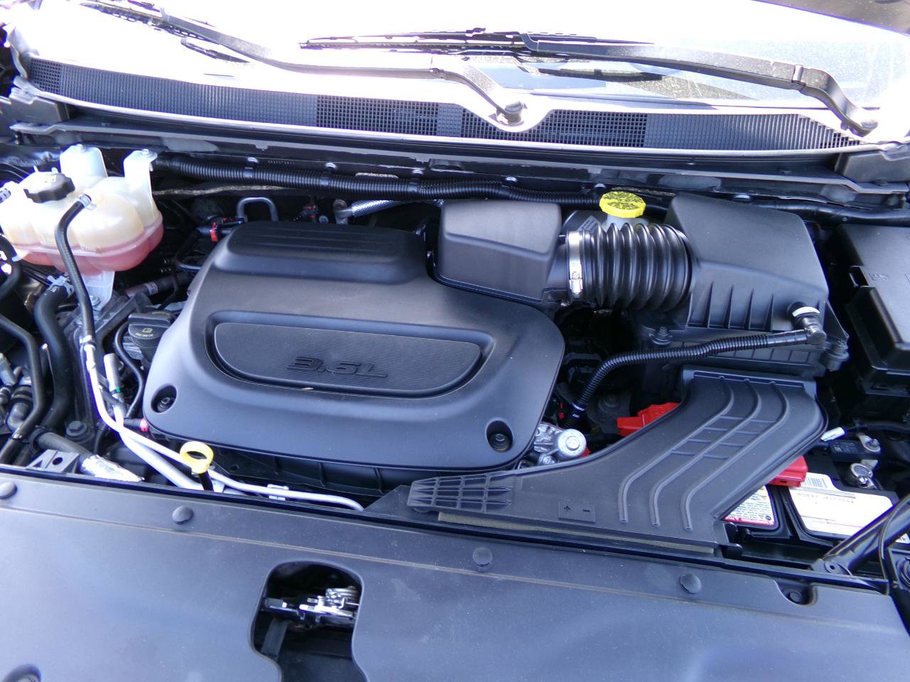 Used 2022 Chrysler Pacifica Limited FWD image 75