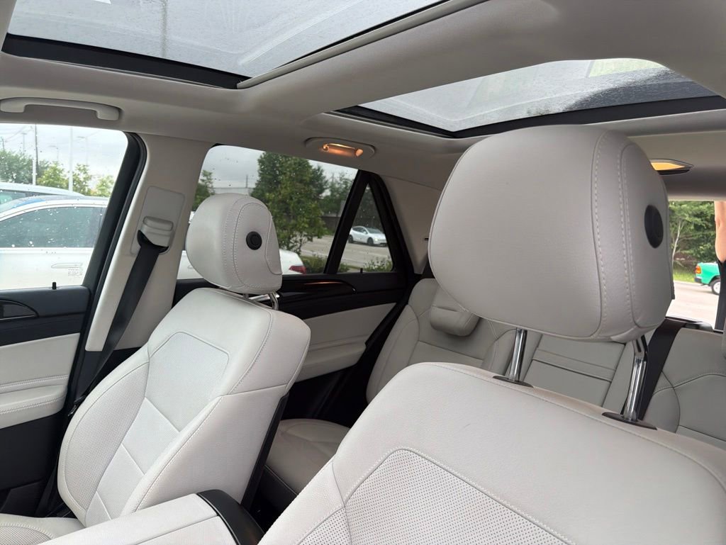 Used 2016 Mercedes-Benz GLE 400 4MATIC image 4