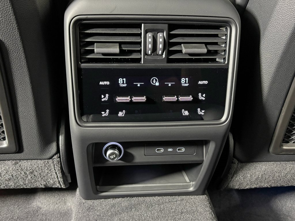 New 2026 Porsche Cayenne GTS image 38