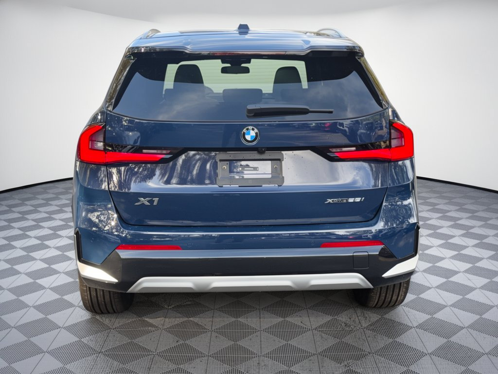 New 2027 BMW X1 xDrive28i AWD/4WD image 11