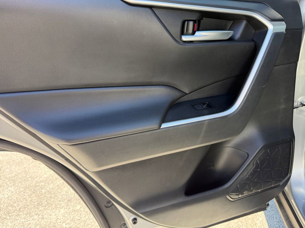 Certified 2024 Toyota RAV4 XLE FWD image 25