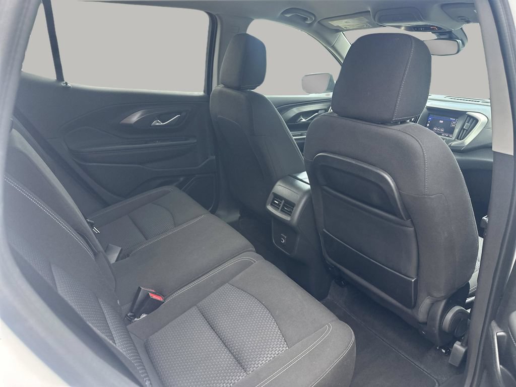 Used 2024 GMC Terrain SLE FWD image 12