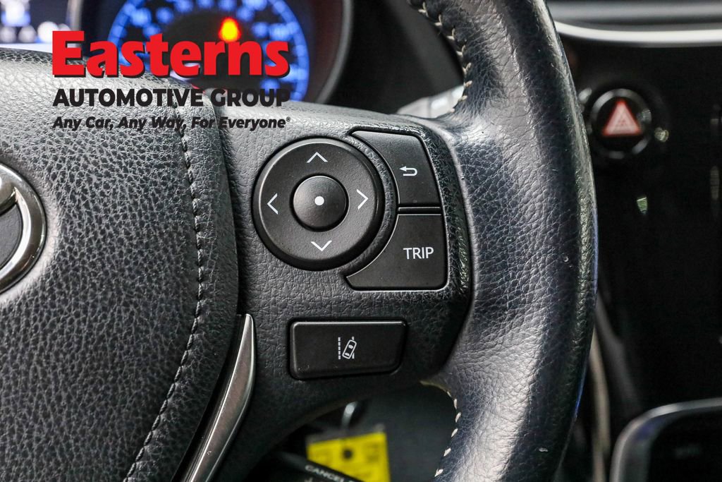 Used 2018 Toyota Corolla iM w/ Carpet Mat Package (TMS) image 16