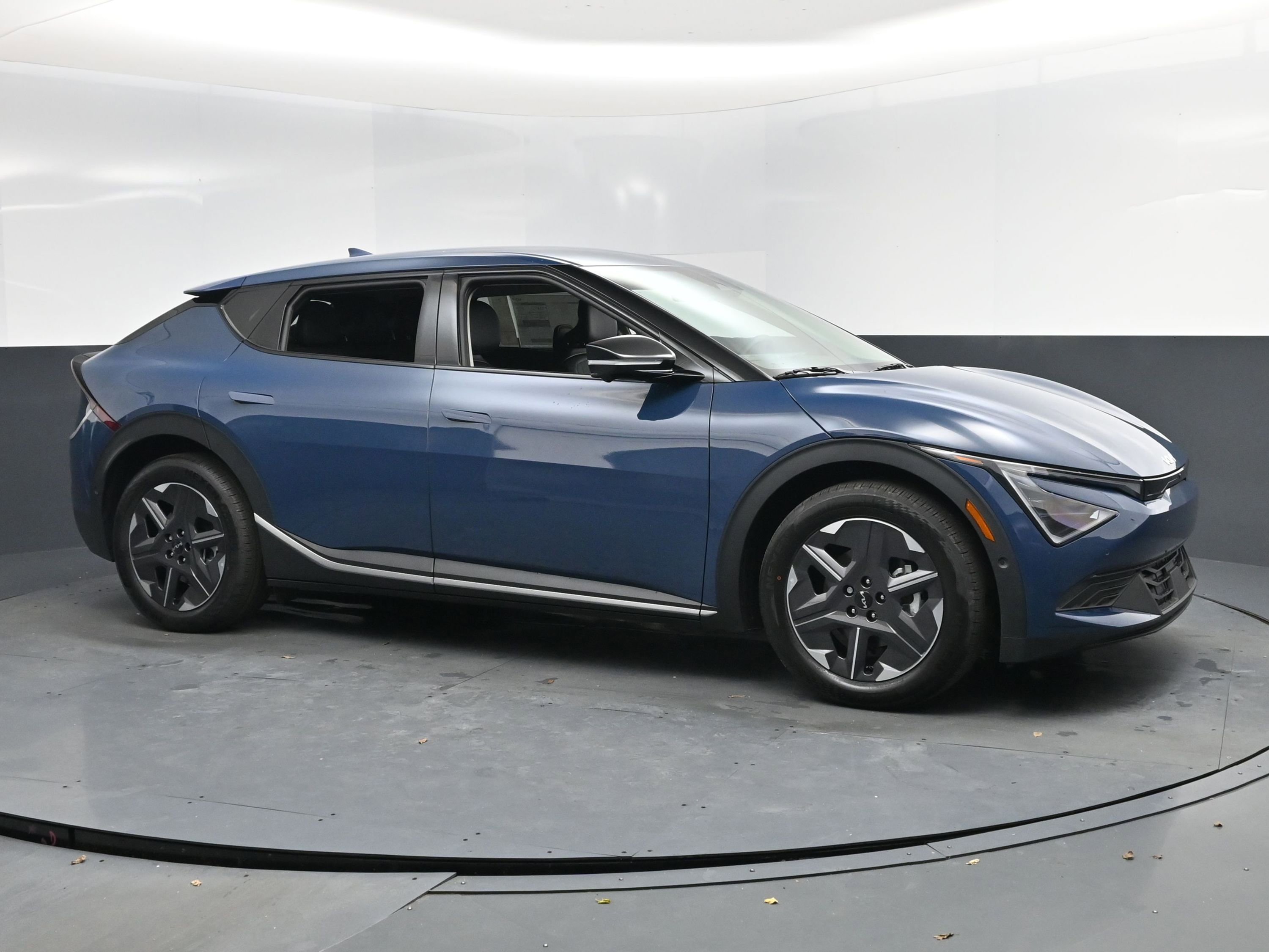 New 2025 Kia EV6 Light image 2