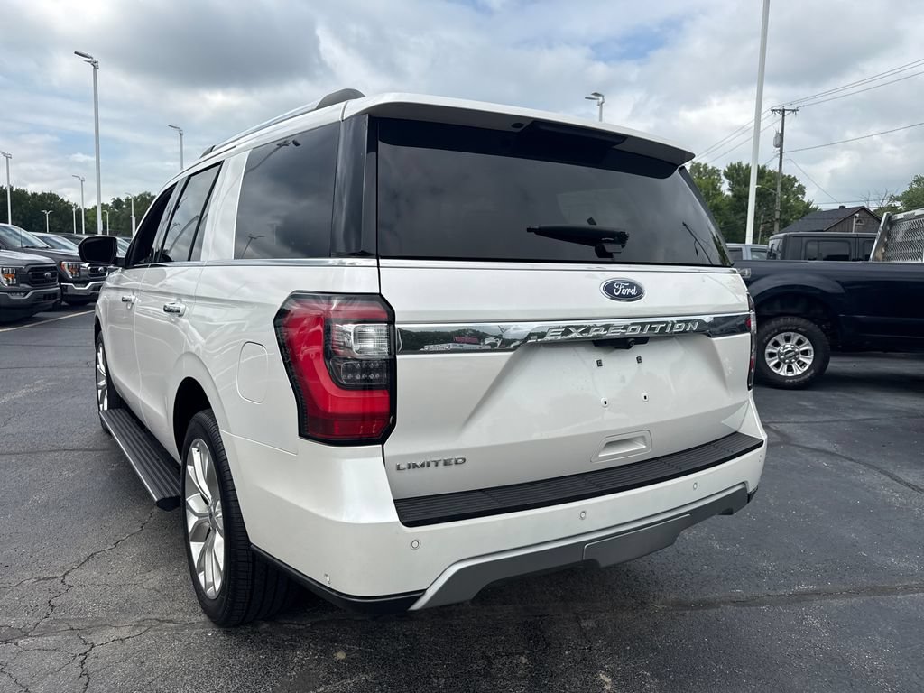 Used 2019 Ford Expedition Limited w/ Equipment Group 302A AWD/4WD image 9