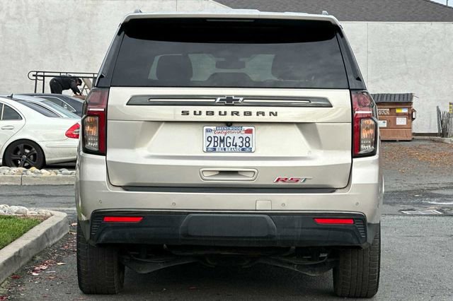 Used 2022 Chevrolet Suburban RST image 8