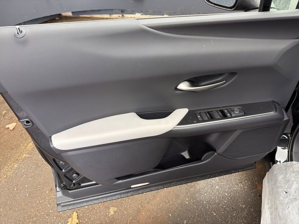 New 2026 Lexus UX 300h AWD image 8