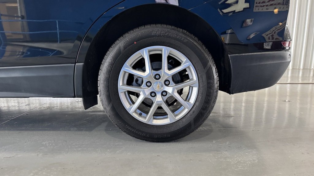 Used 2023 Chevrolet Equinox LT image 29