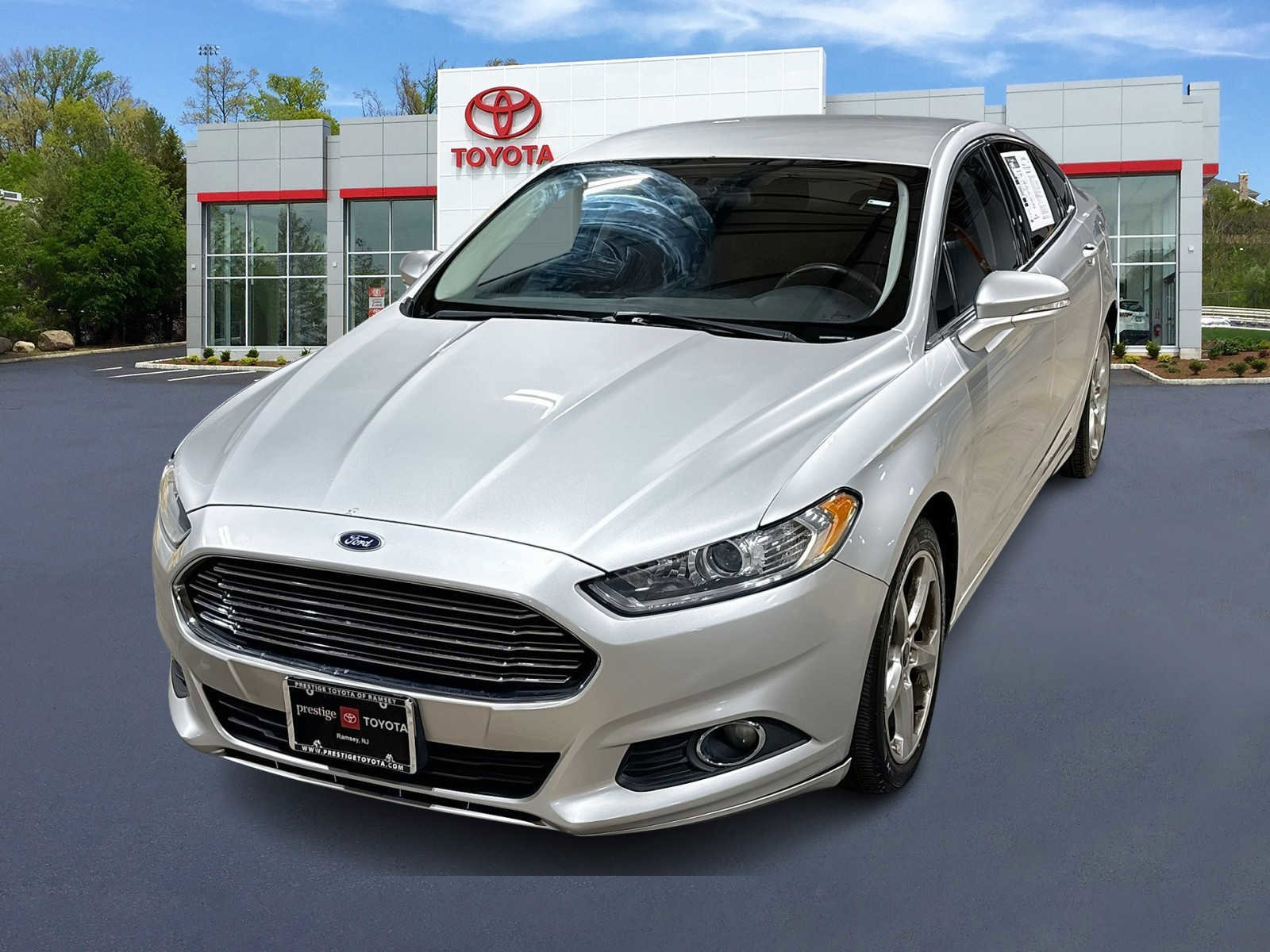 Used 2015 Ford Fusion SE