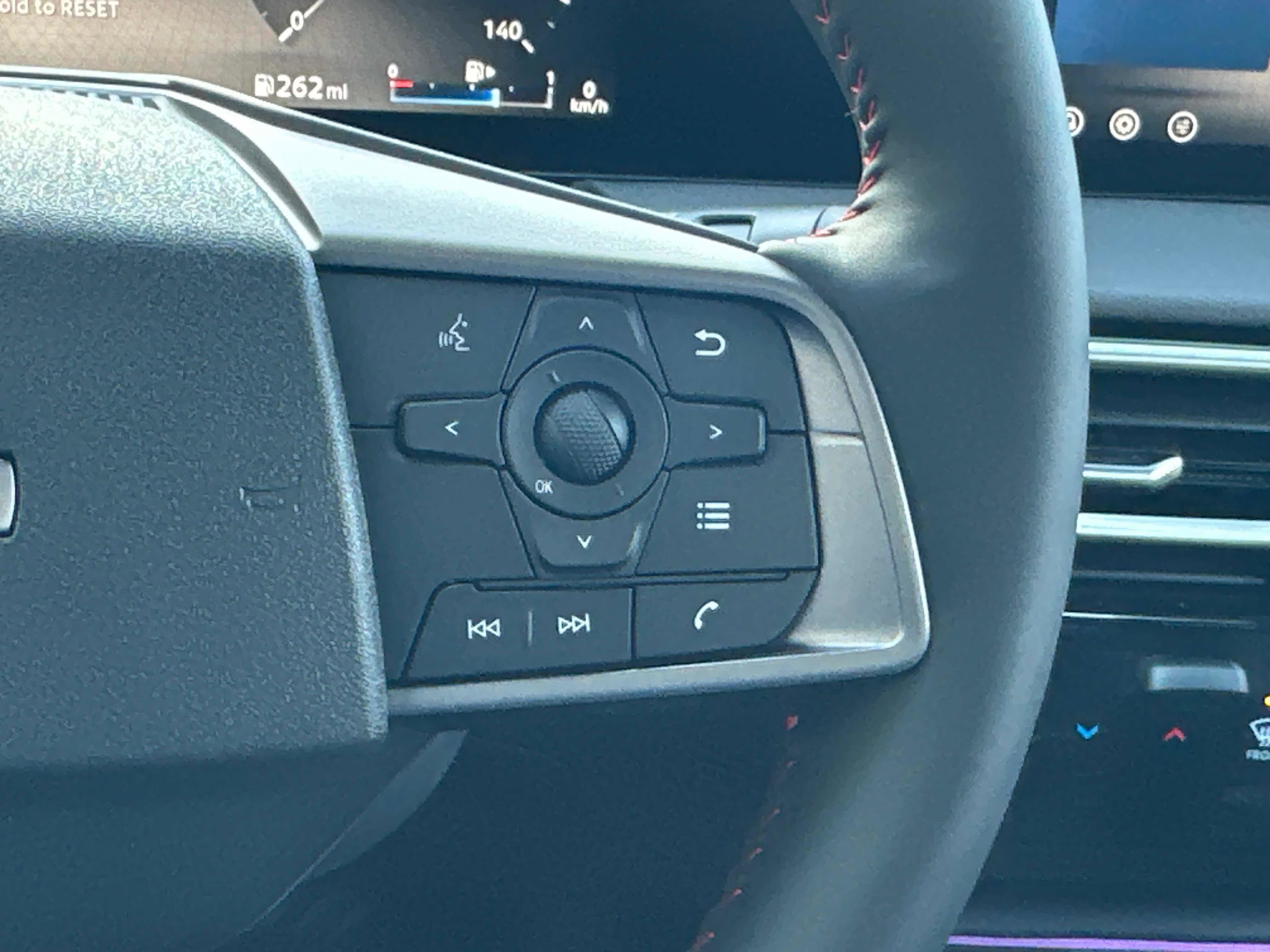 New 2026 Nissan Sentra SR w/ SR Premium Package FWD image 39