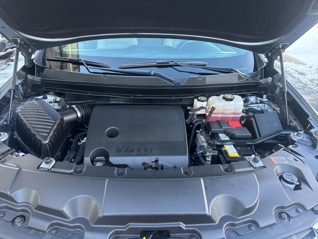 Used 2023 Chevrolet Traverse LS w/ Safety Package image 33