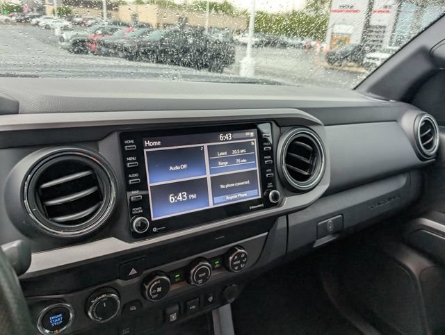 Used 2020 Toyota Tacoma TRD Sport AWD/4WD image 21