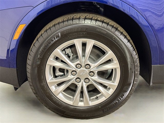 New 2025 Cadillac XT5 Luxury image 18