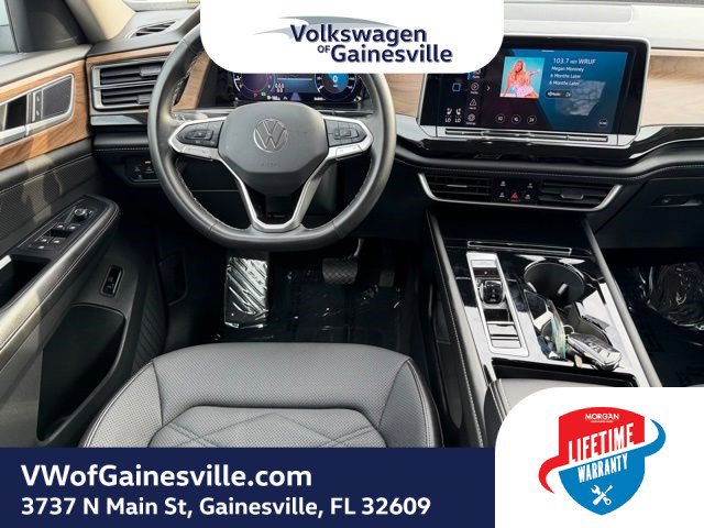 Certified 2025 Volkswagen Atlas SE image 16