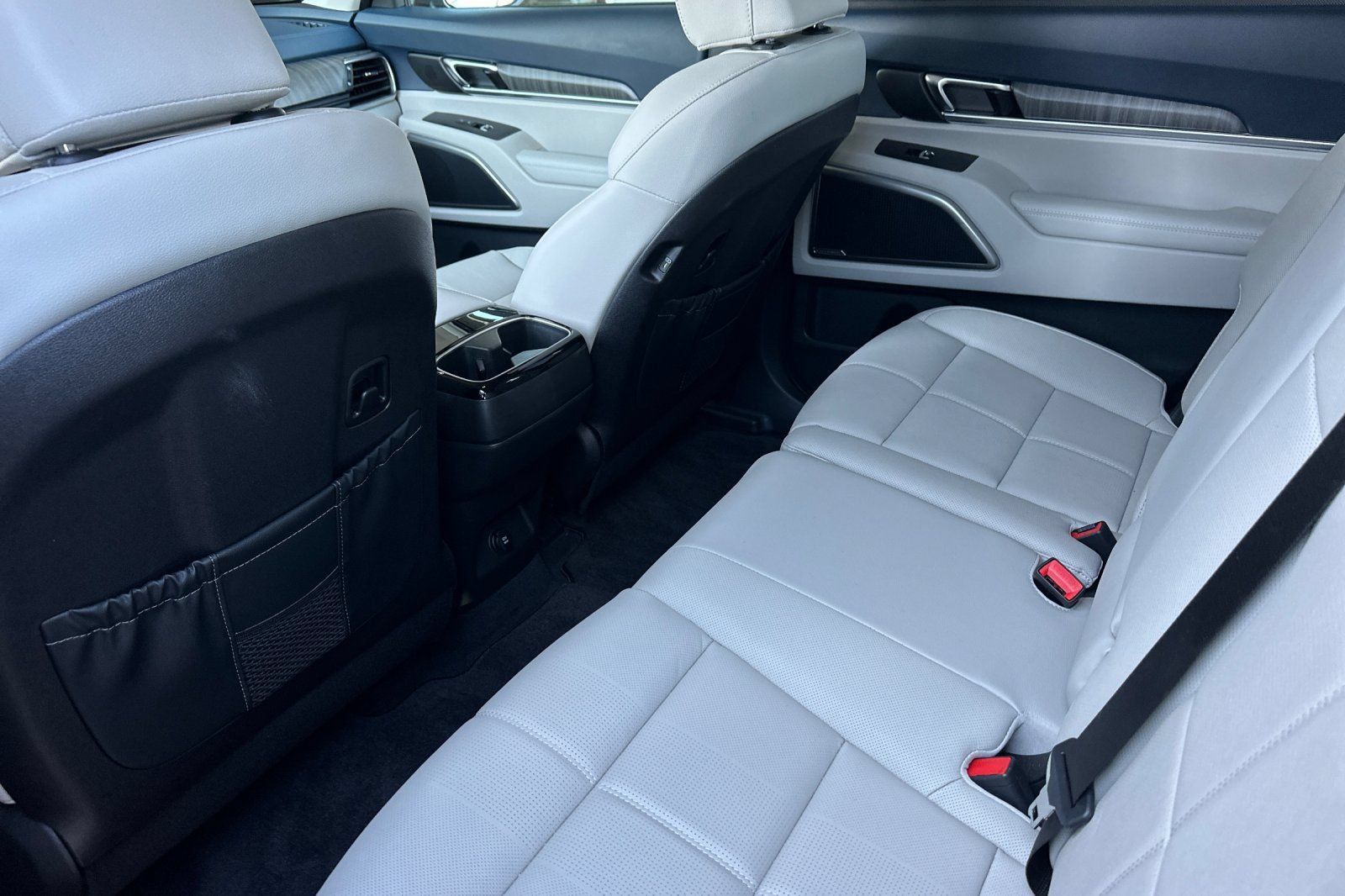 Used 2025 Kia Telluride EX AWD/4WD image 9