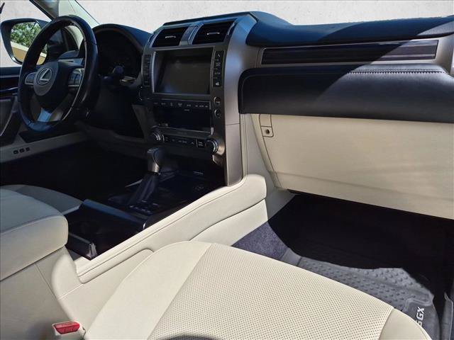 Used 2020 Lexus GX 460 Premium w/ Premium Package AWD/4WD image 23