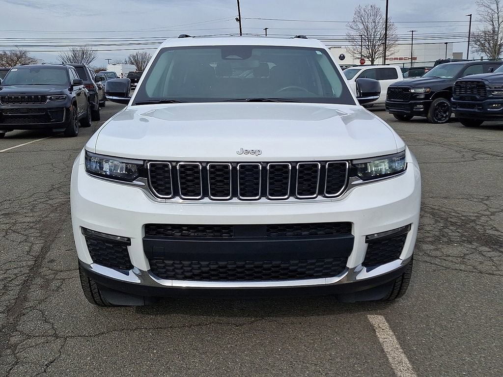 Used 2022 Jeep Grand Cherokee L Limited image 5