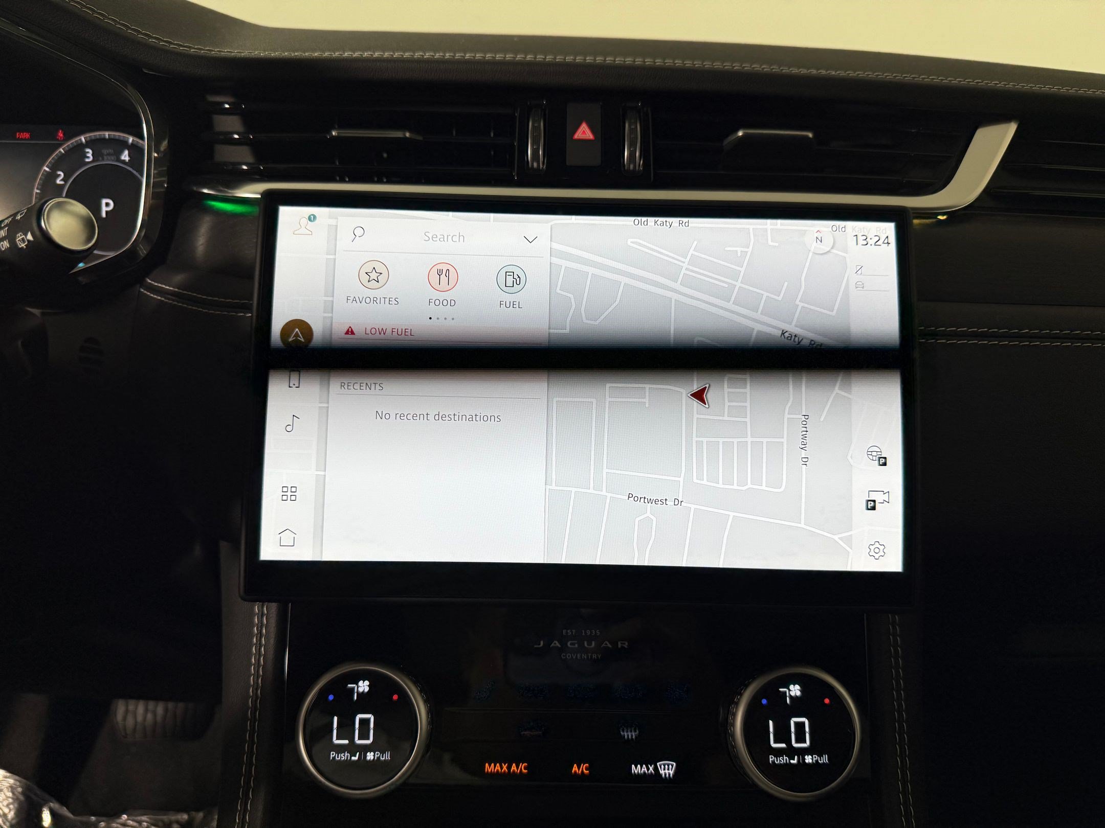 New 2026 Jaguar F-PACE R-Dynamic S AWD/4WD image 16