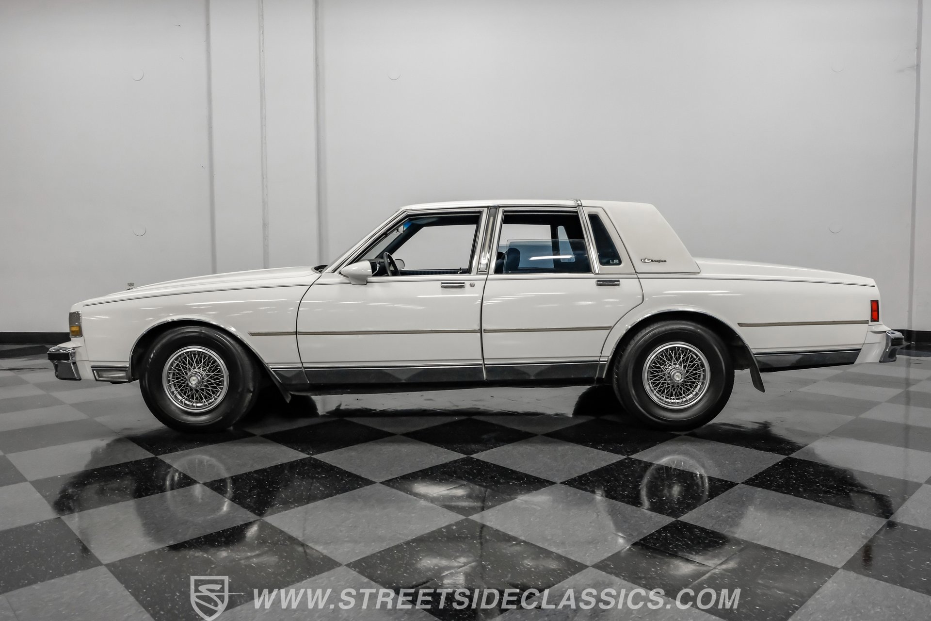 Used 1987 Chevrolet Caprice Classic Brougham image 2
