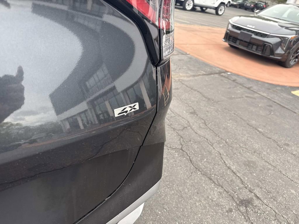 Used 2023 Kia Sportage EX AWD/4WD image 6