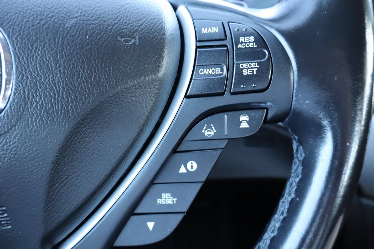 Used 2020 Acura ILX w/ Premium Package FWD image 31