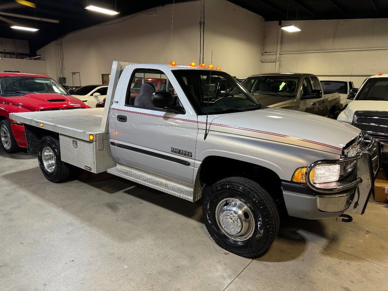 Used 1998 Dodge Ram 3500 Truck 4x4 Regular Cab image 1