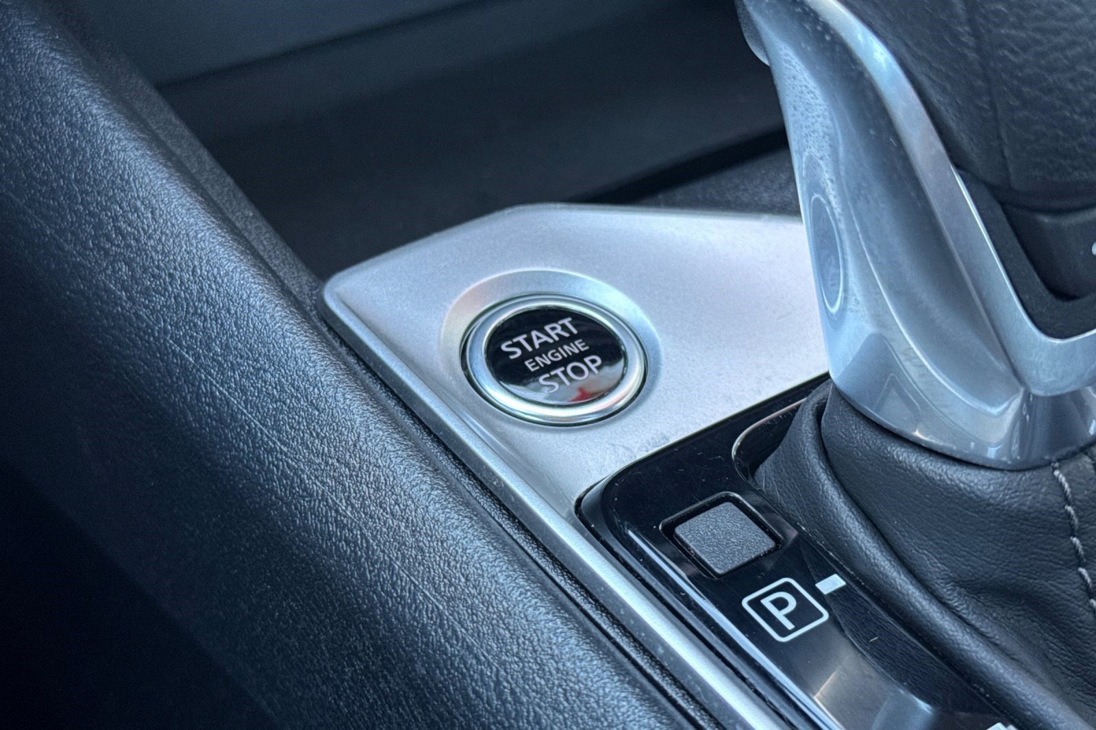 Used 2025 Nissan Altima 2.5 SV image 32