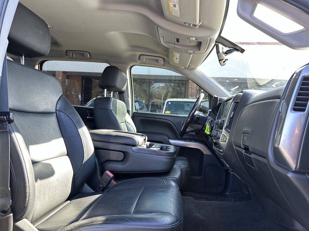 Used 2018 Chevrolet Silverado 1500 LT w/ All Star Edition image 24