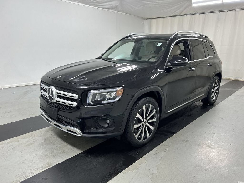 Used 2022 Mercedes-Benz GLB 250 4MATIC image 5