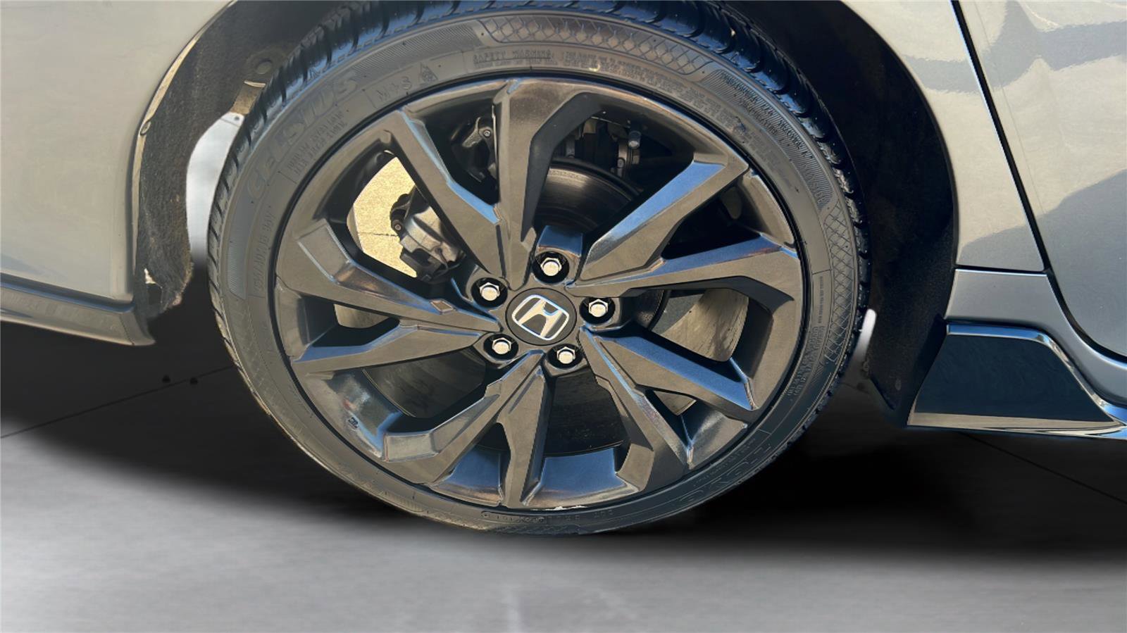 Used 2017 Honda Civic Sport image 14