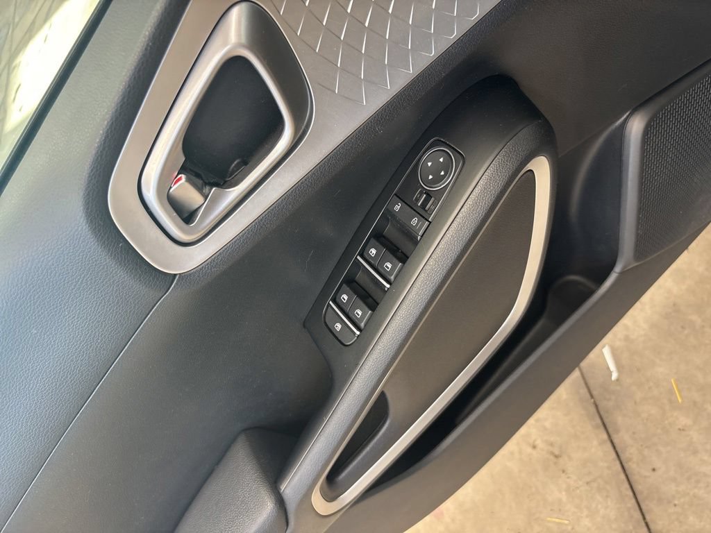 Certified 2022 Kia Soul LX w/ Technology Package FWD image 19