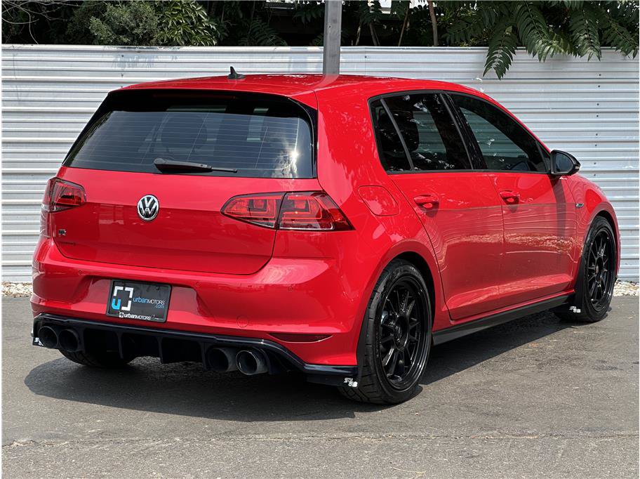 Used 2016 Volkswagen Golf R 4-Door w/ Driver Assistance Package AWD/4WD image 10