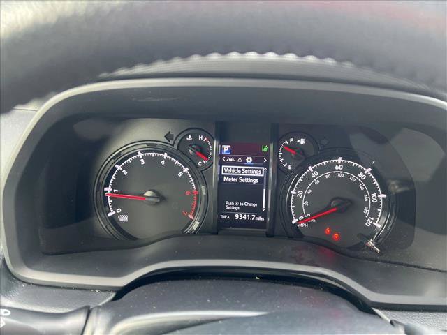 Used 2024 Toyota 4Runner SR5 Premium w/ Moonroof Package AWD/4WD image 21