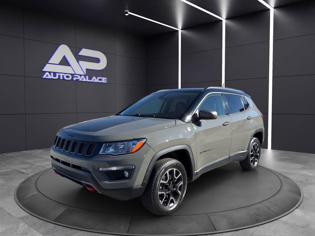 Used 2019 Jeep Compass Trailhawk w/ Cold Weather Group image 1