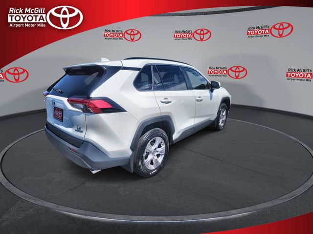 Used 2024 Toyota RAV4 LE AWD/4WD image 8